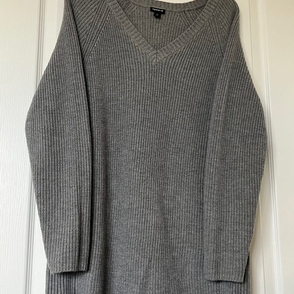 Torrid Sweater V-neck Raglan Sleeve Ribbed